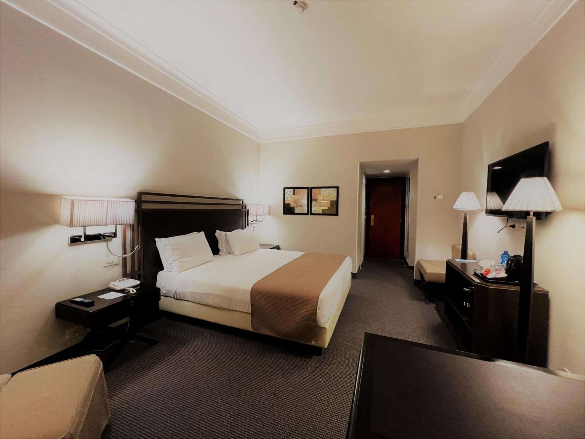 Crowne Plaza St. Peter's By Ihg Roma